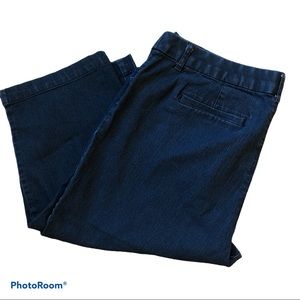 St. John’s Bay women’s crop Capri denim pants
